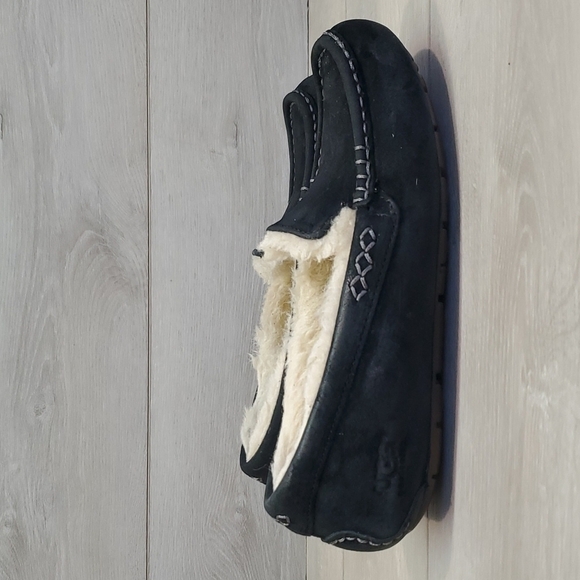 Ugg Australia Women Loafer Slip on Insulated lined moc shoes sz 7 - Picture 2 of 12